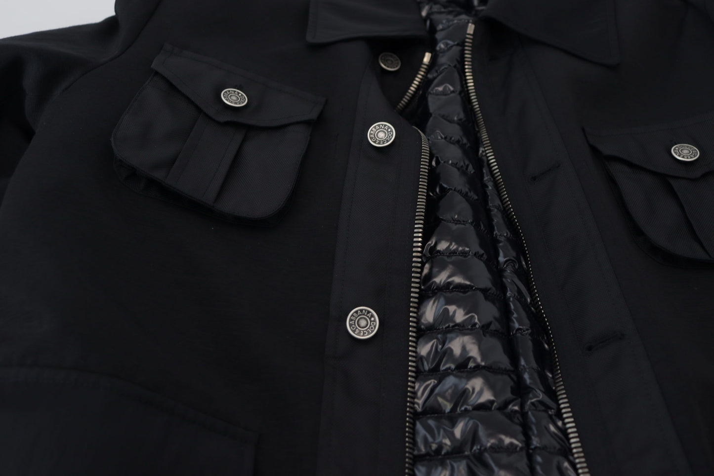 Chaqueta elegante de mezcla de lana negra con cremallera completa