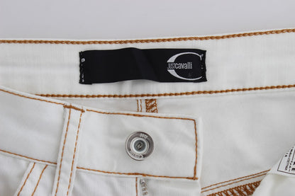 Denim blanco chic de corte entallado