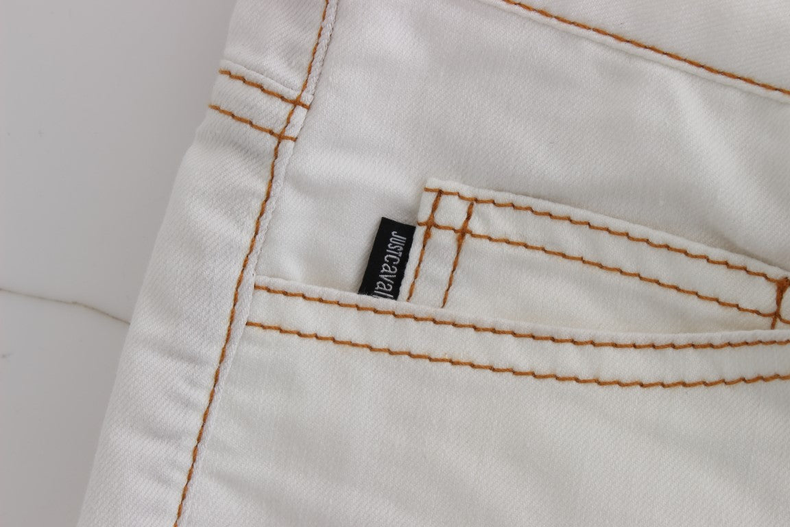 Denim blanco chic de corte entallado