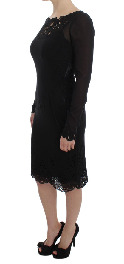 Elegante vestido negro de encaje floral