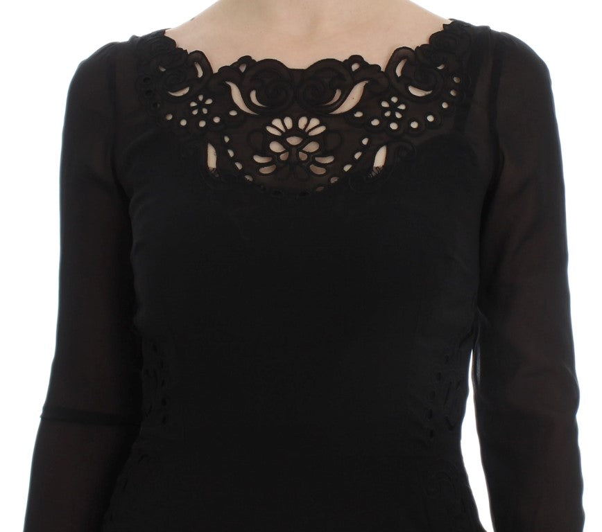 Elegante vestido negro de encaje floral