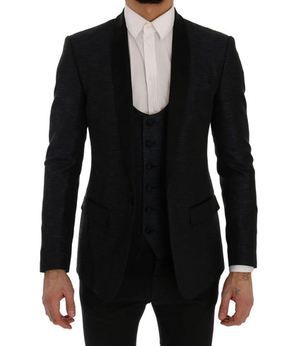Elegante conjunto de traje azul y negro de corte entallado
