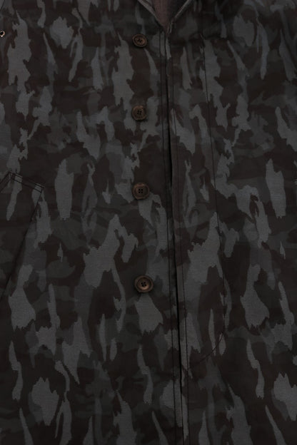 Gabardina de camuflaje azul elegante