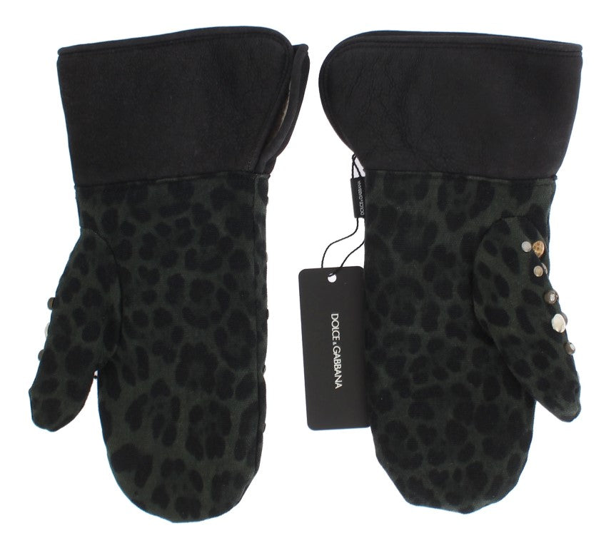 Elegantes guantes de piel de oveja gris con tachuelas