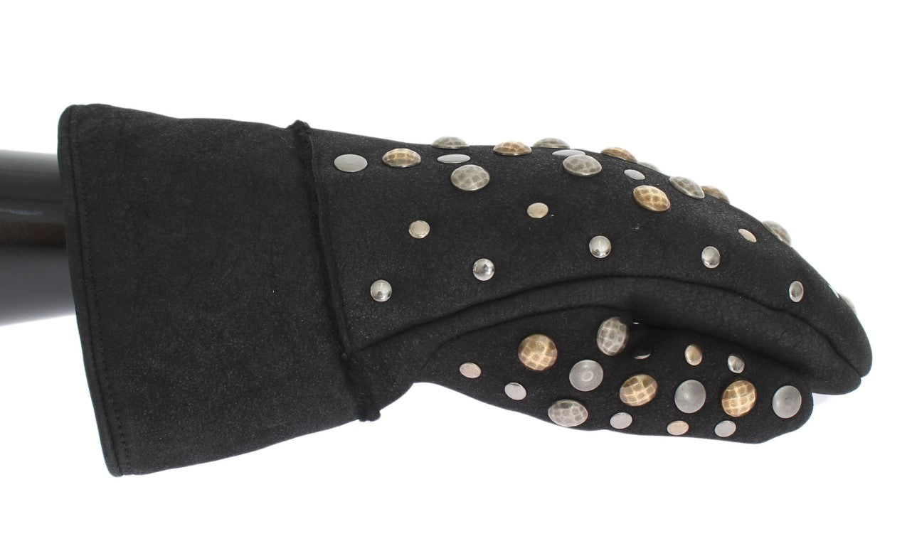 Elegantes guantes de lana gris con tachuelas