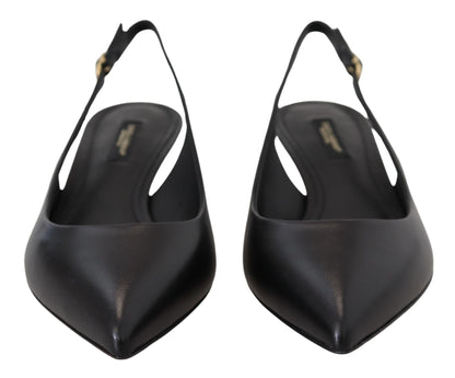 Elegantes zapatos de tacón de tiras de cuero negro