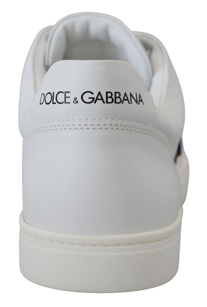 Elegantes zapatillas blancas de piel para hombre