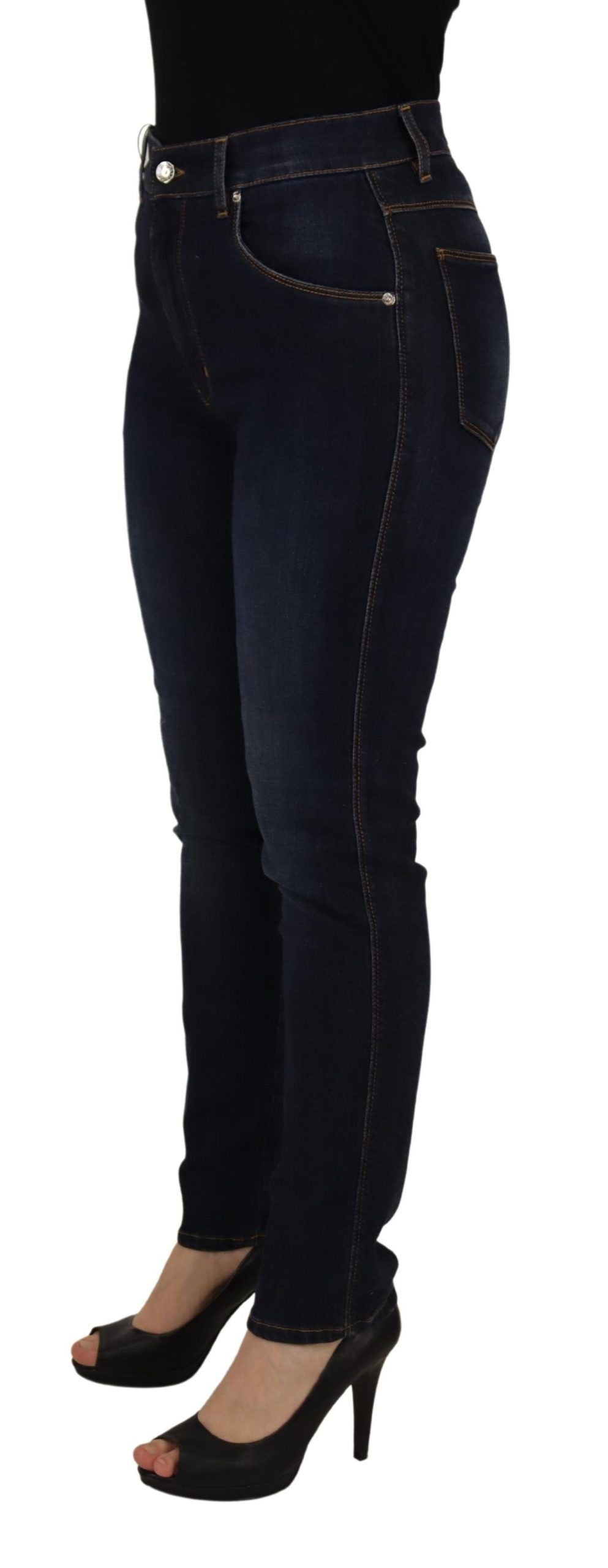 Mejora tu estilo denim con jeans ajustados de cintura alta