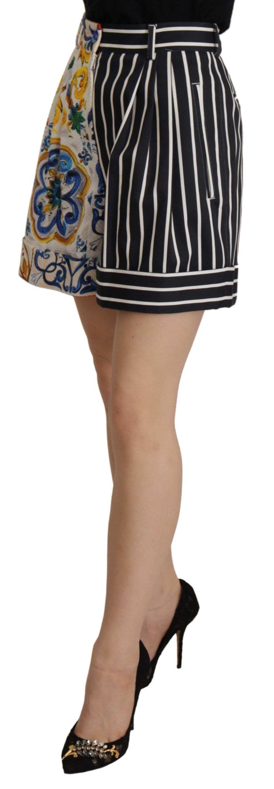 Bermudas de diseño de cintura alta de Majolica
