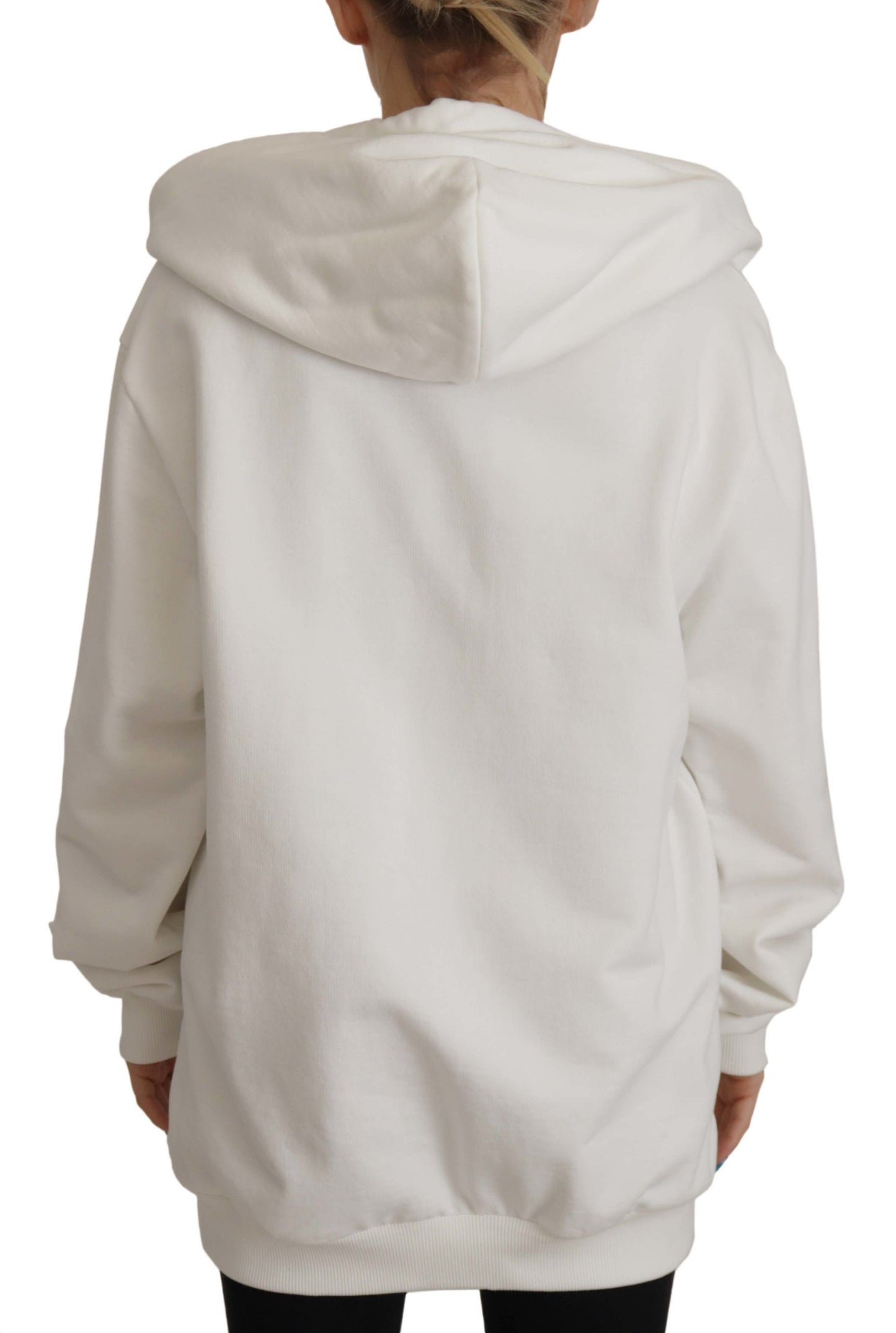 Suéter elegante con capucha blanca