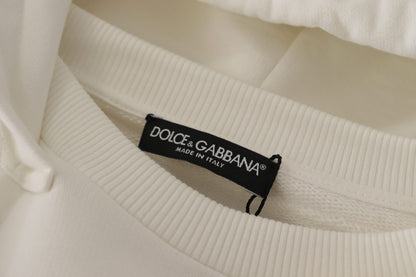 Suéter elegante con capucha blanca