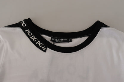 Elegante camiseta con eslogan y cuello redondo