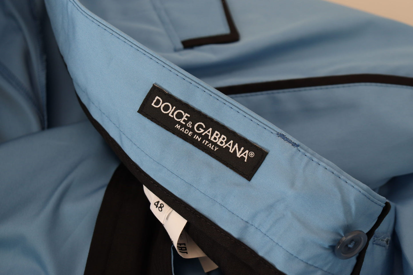 Elegantes pantalones chinos de corte entallado: deléitese con el lujo italiano