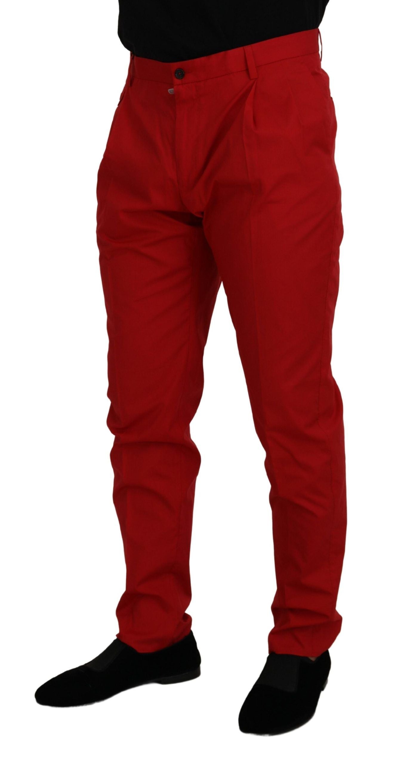 Elegantes pantalones chinos de corte entallado color carmesí