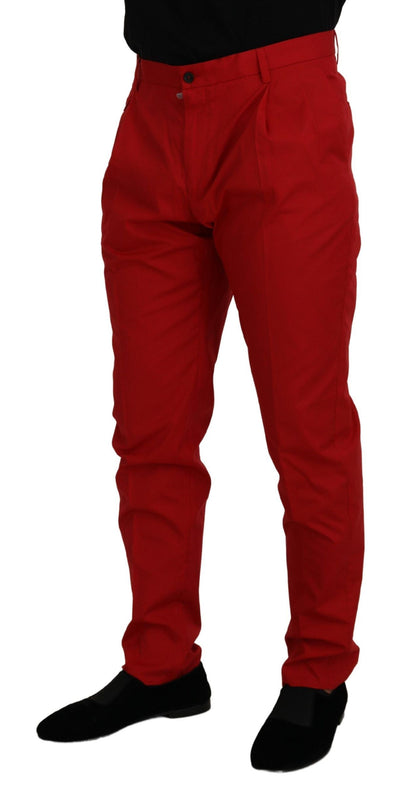Elegantes pantalones chinos de corte entallado color carmesí