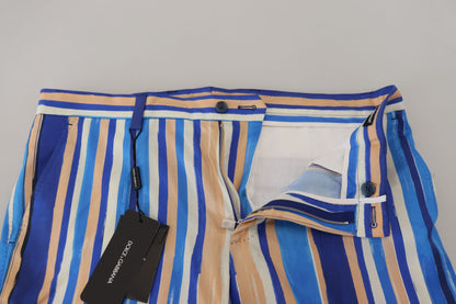 Pantalones chinos elegantes de rayas y corte entallado