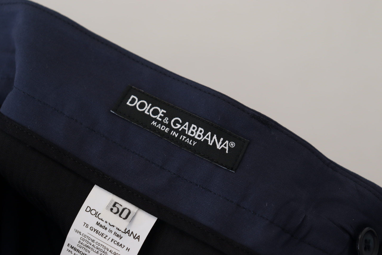 Chinos elegantes de corte entallado en azul