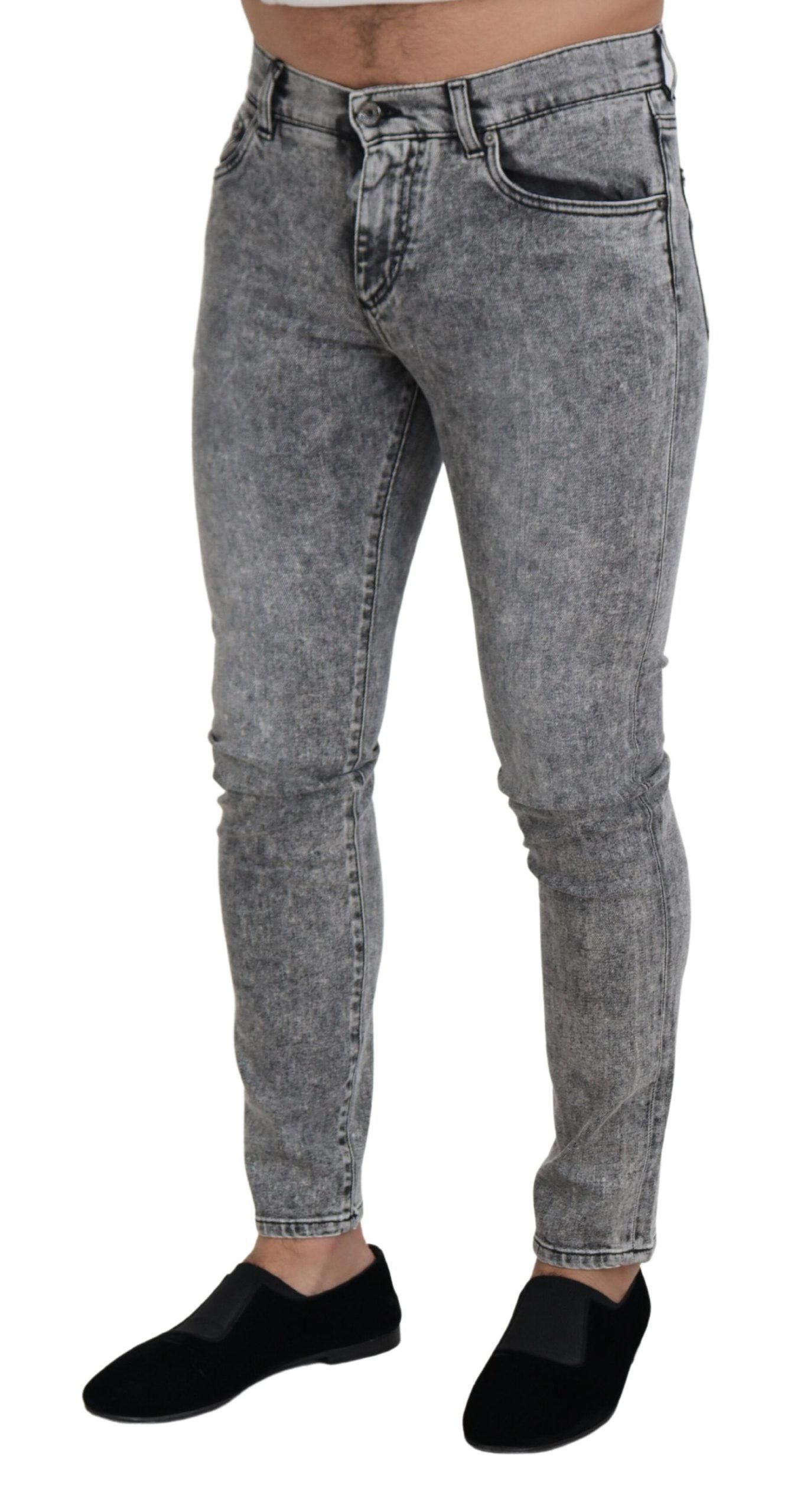 Denim gris chic de corte entallado