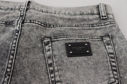 Denim gris chic de corte entallado