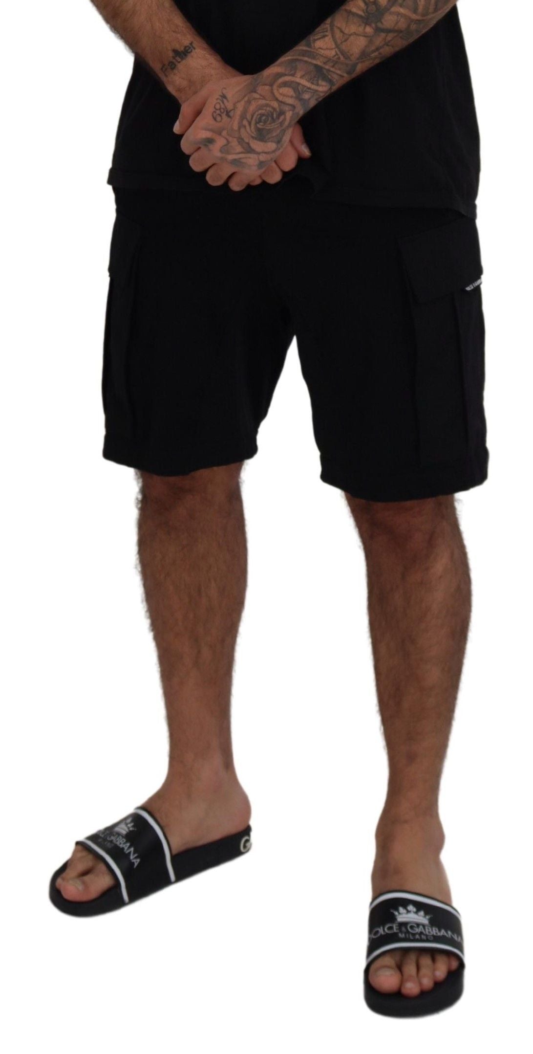 Realza tu verano: Bermudas negras clásicas