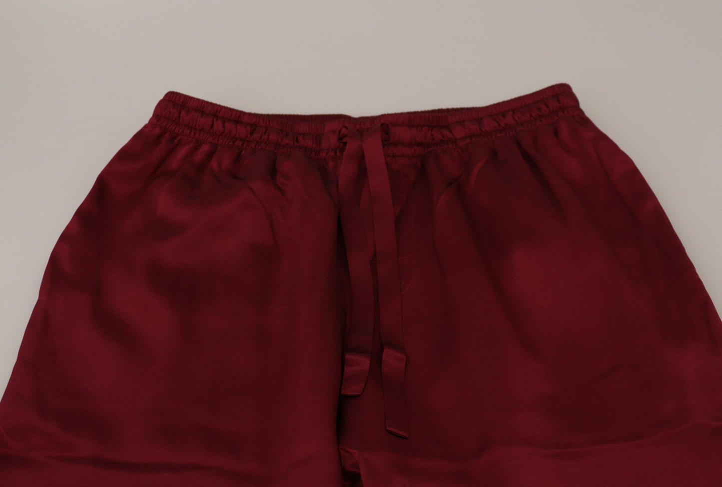 Pantalones de seda para estar en casa en color burdeos