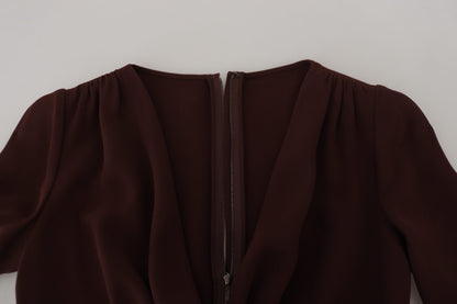 Elegante vestido cruzado de manga larga marrón