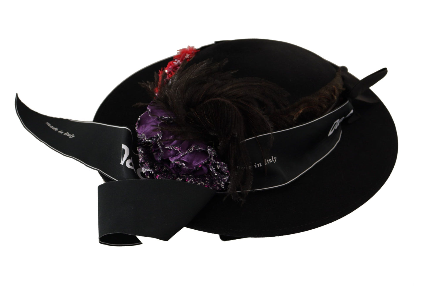 Elegante sombrero negro de ala ancha