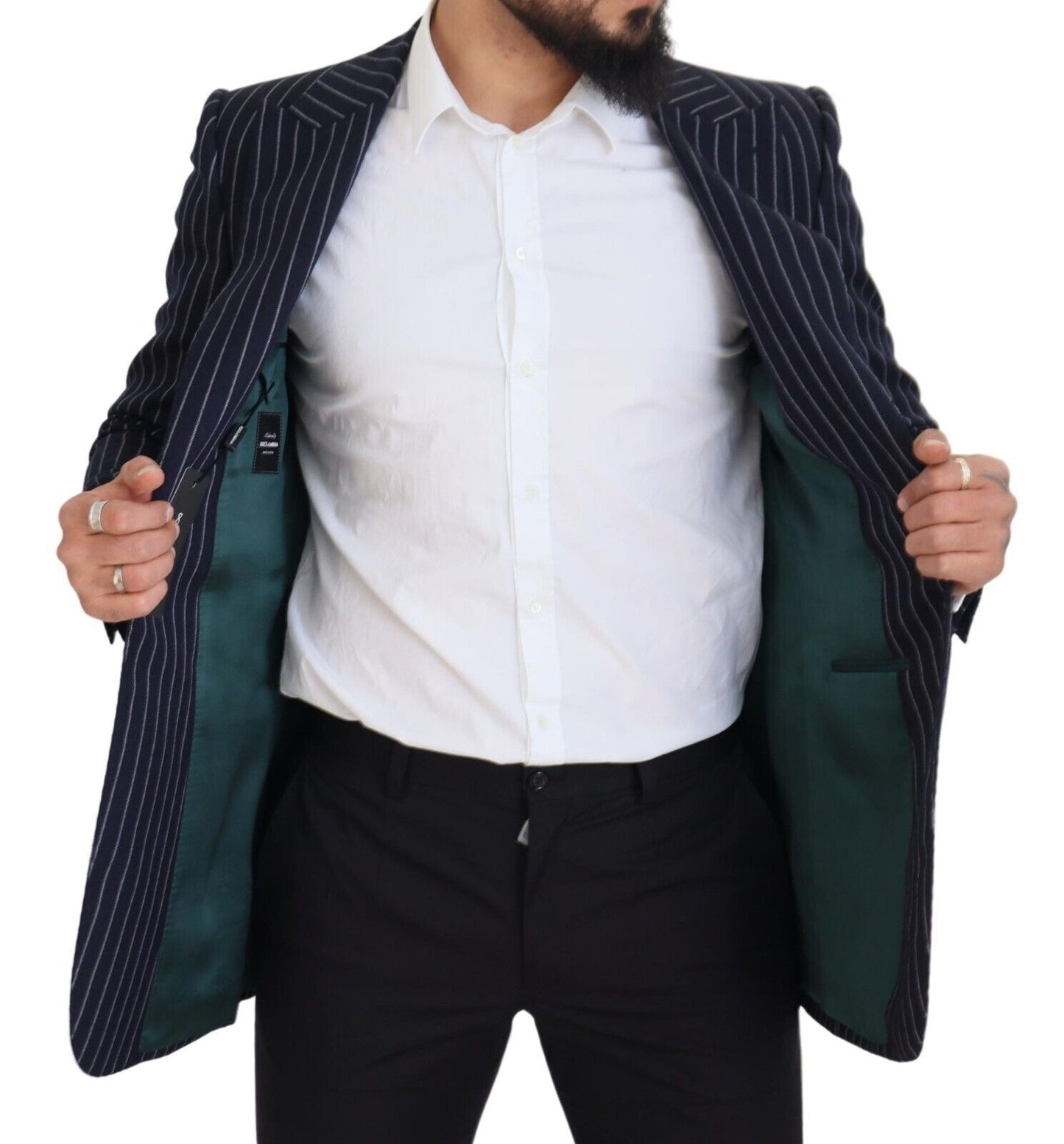 Blazer elegante de lana azul marino de corte entallado