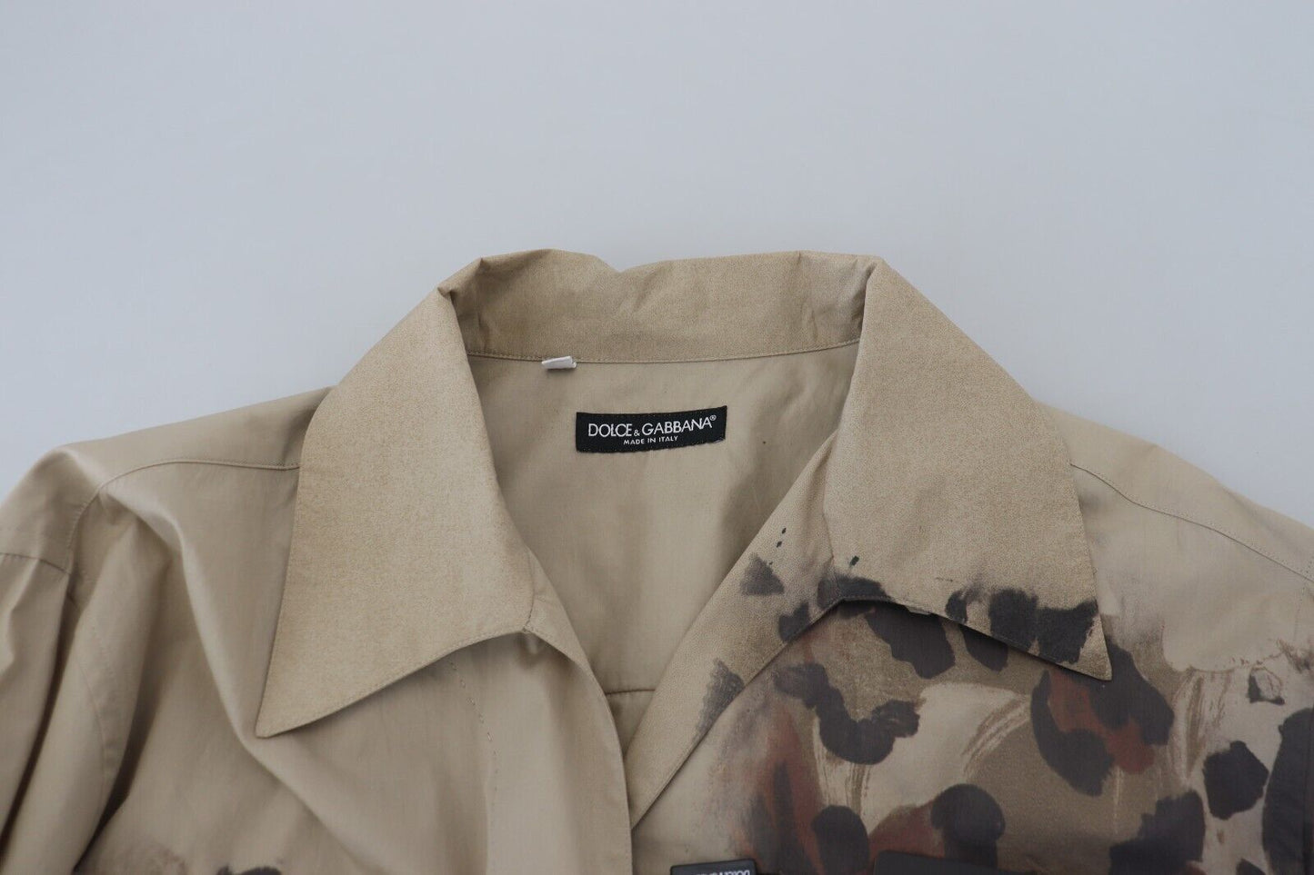 Camisa informal de algodón beige con botones