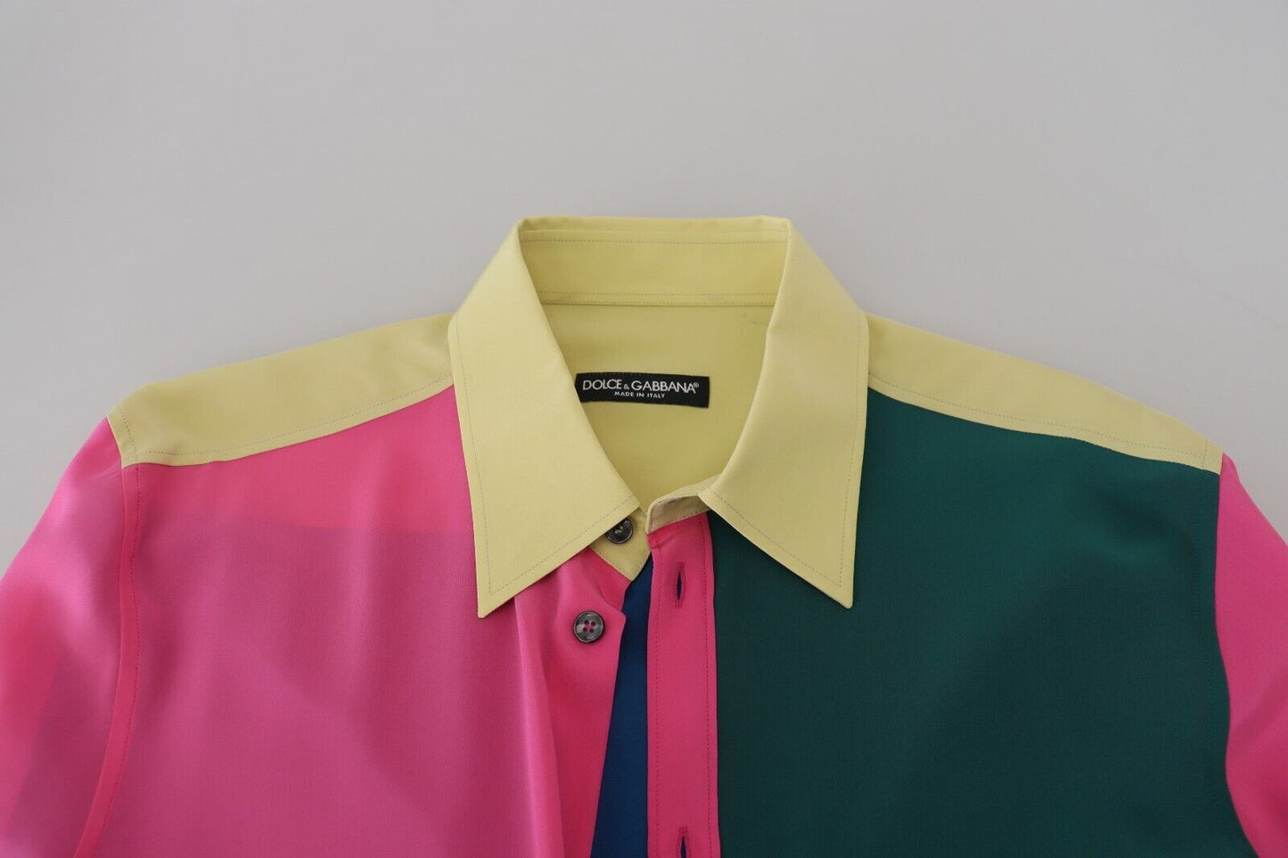 Camisa elegante de seda multicolor con botones