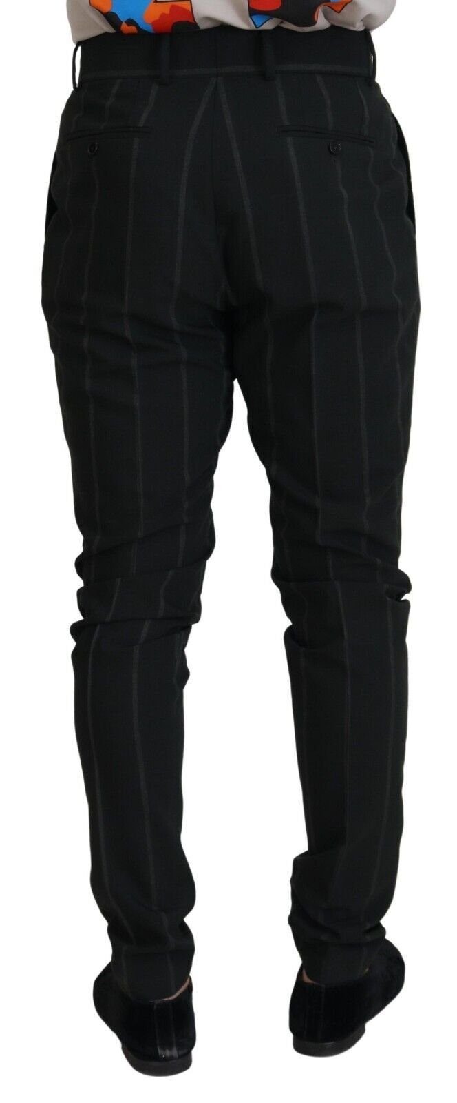 Pantalones negros elegantes de sastre