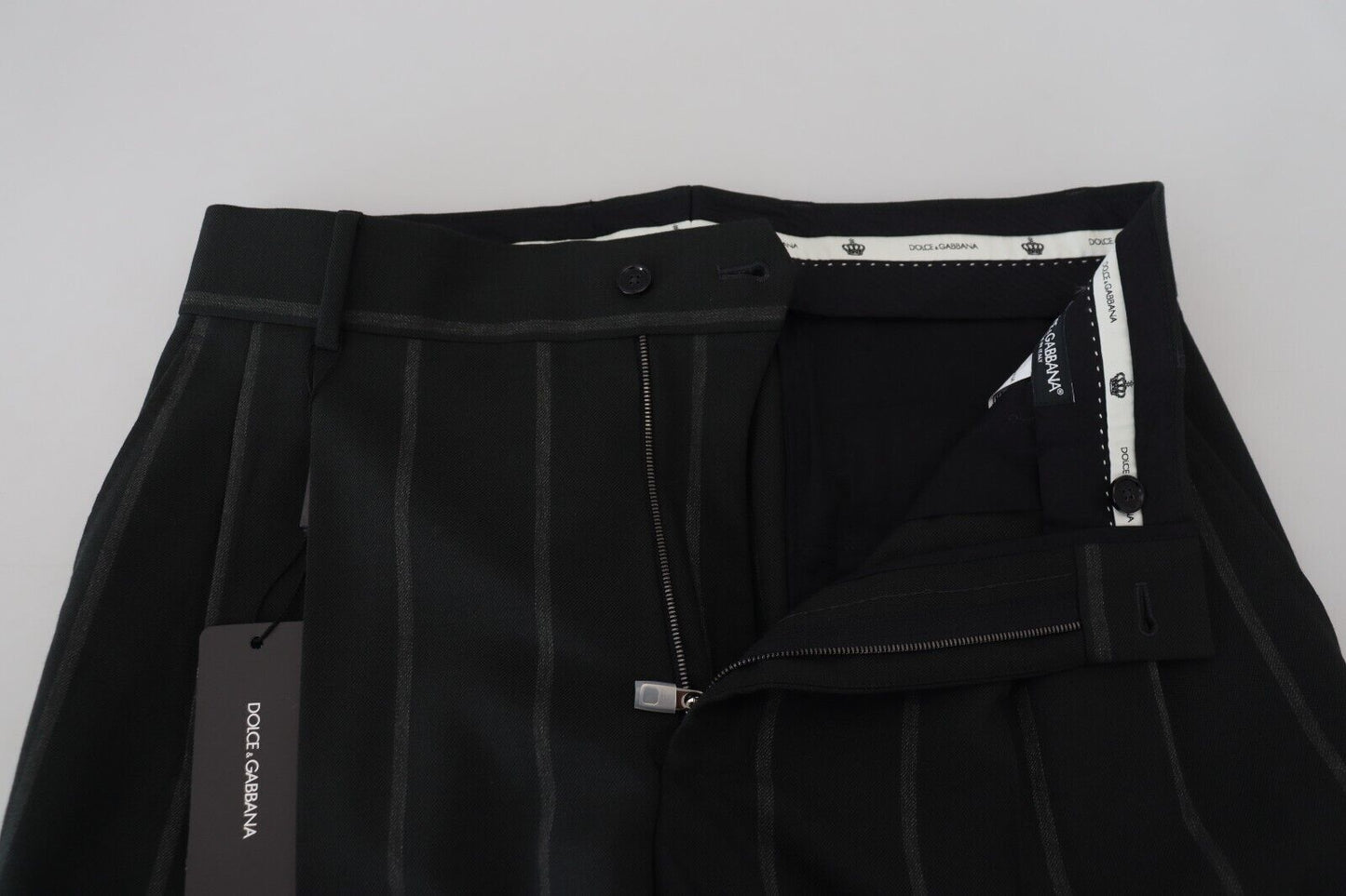 Pantalones negros elegantes de sastre