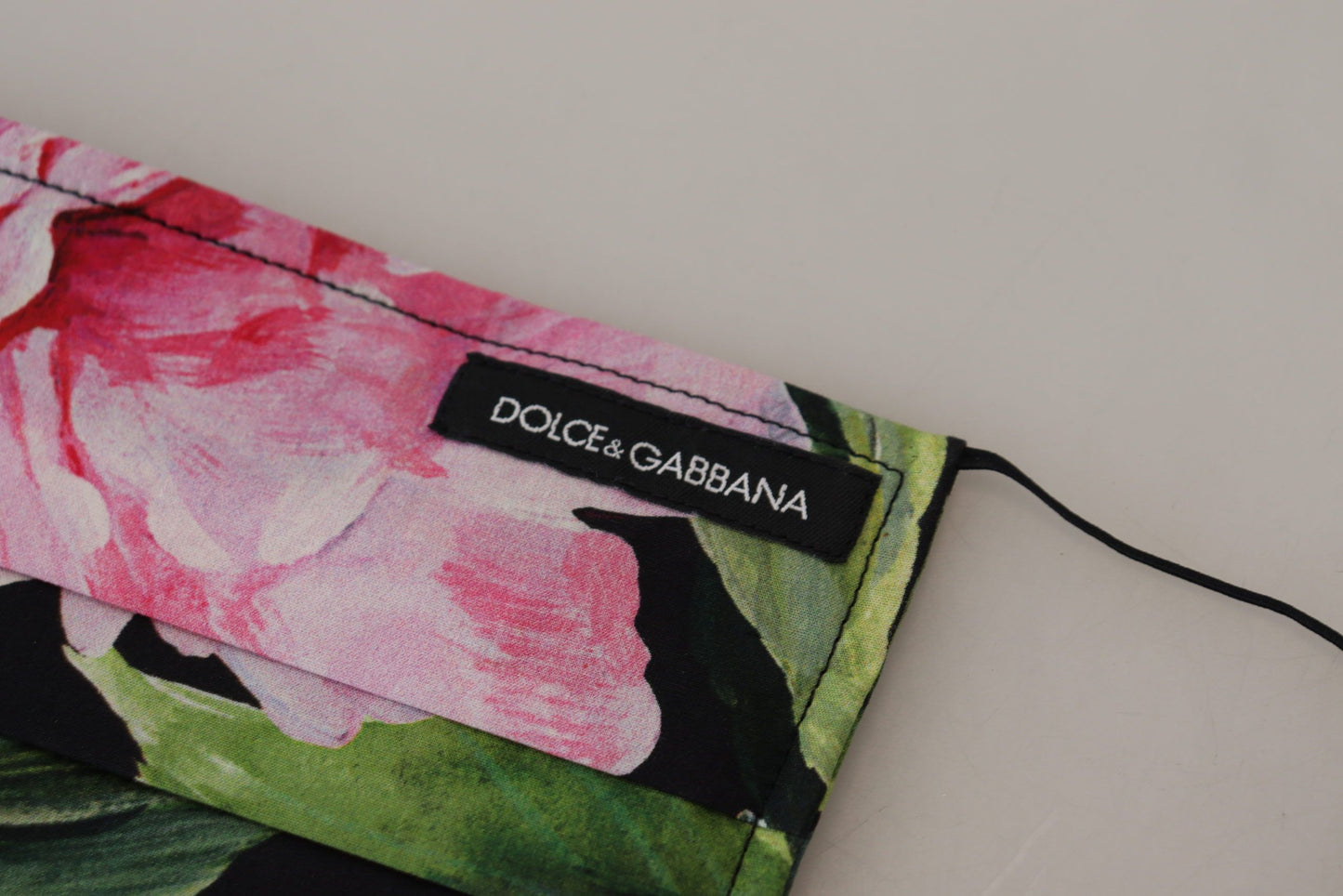 Mascarilla facial de algodón con estampado floral chic