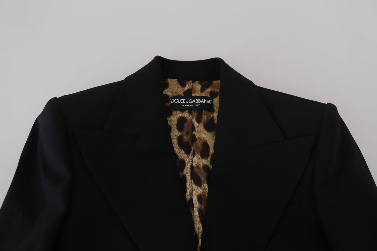 Elegante blazer negro de lana elástica
