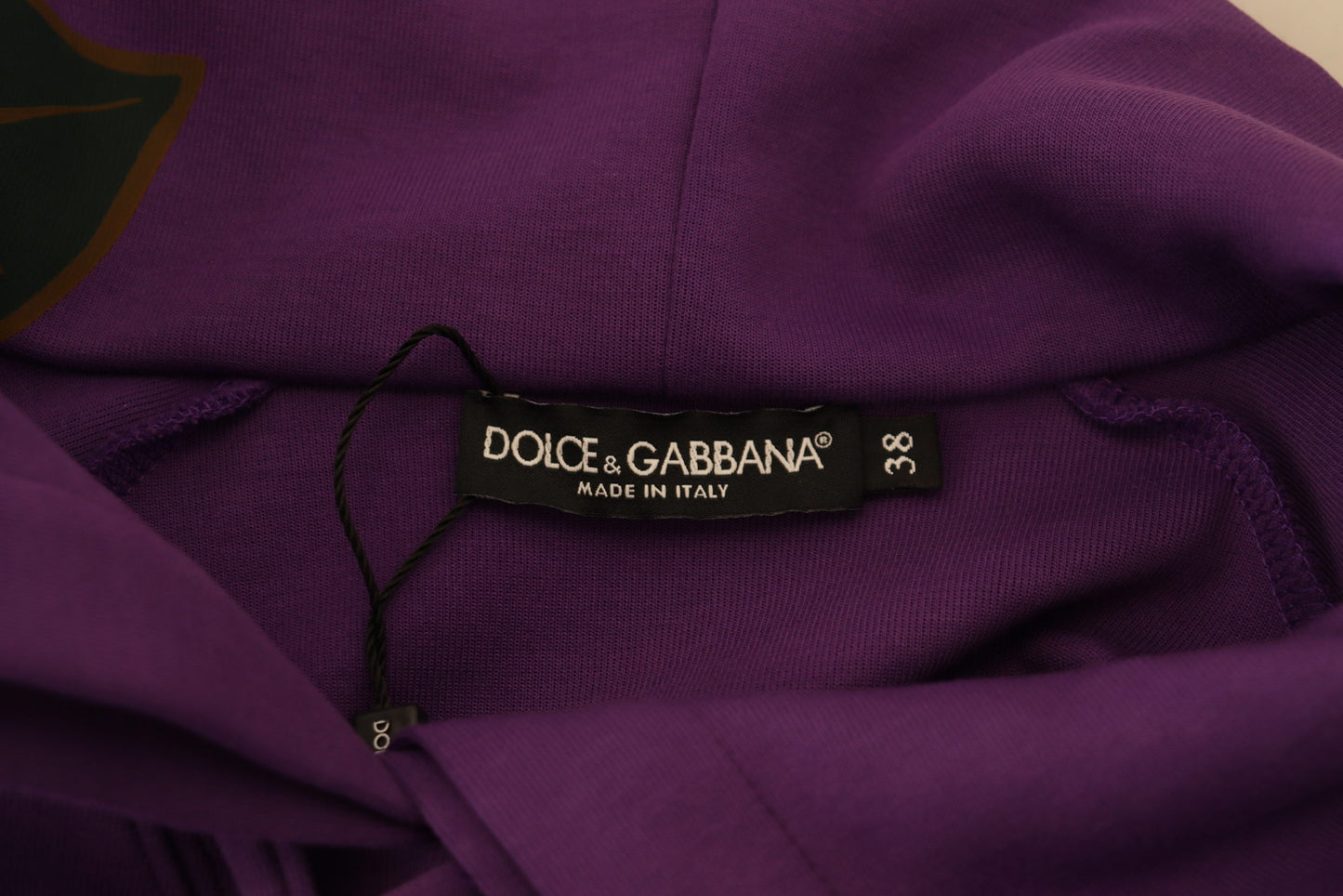 Elegante suéter morado con estampado floral