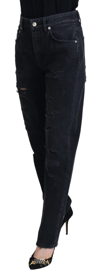 Pantalones vaqueros negros elegantes: eleva tu armario