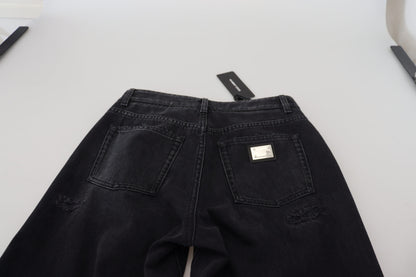 Pantalones vaqueros negros elegantes: eleva tu armario