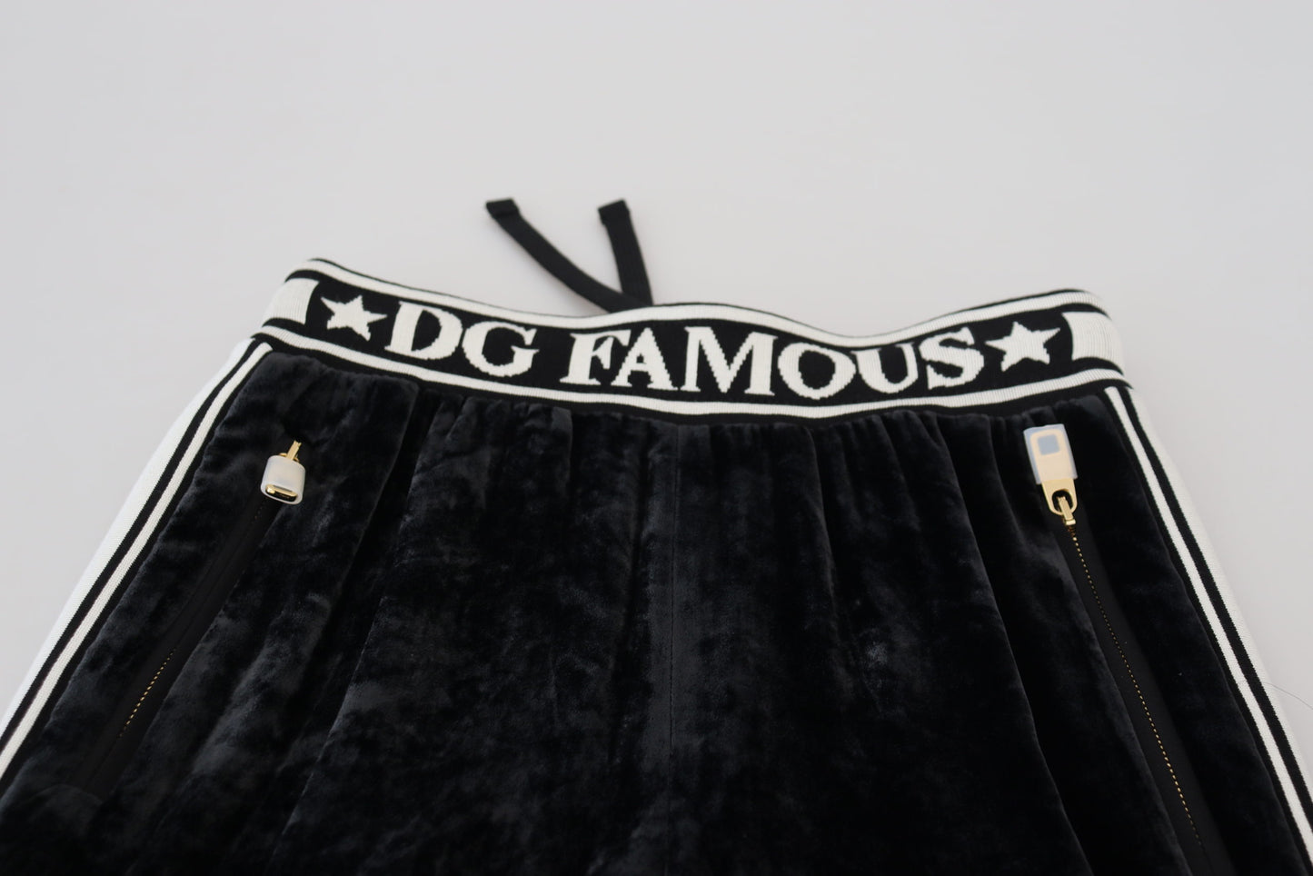 Pantalones de terciopelo elegantes - Lujo negro atemporal