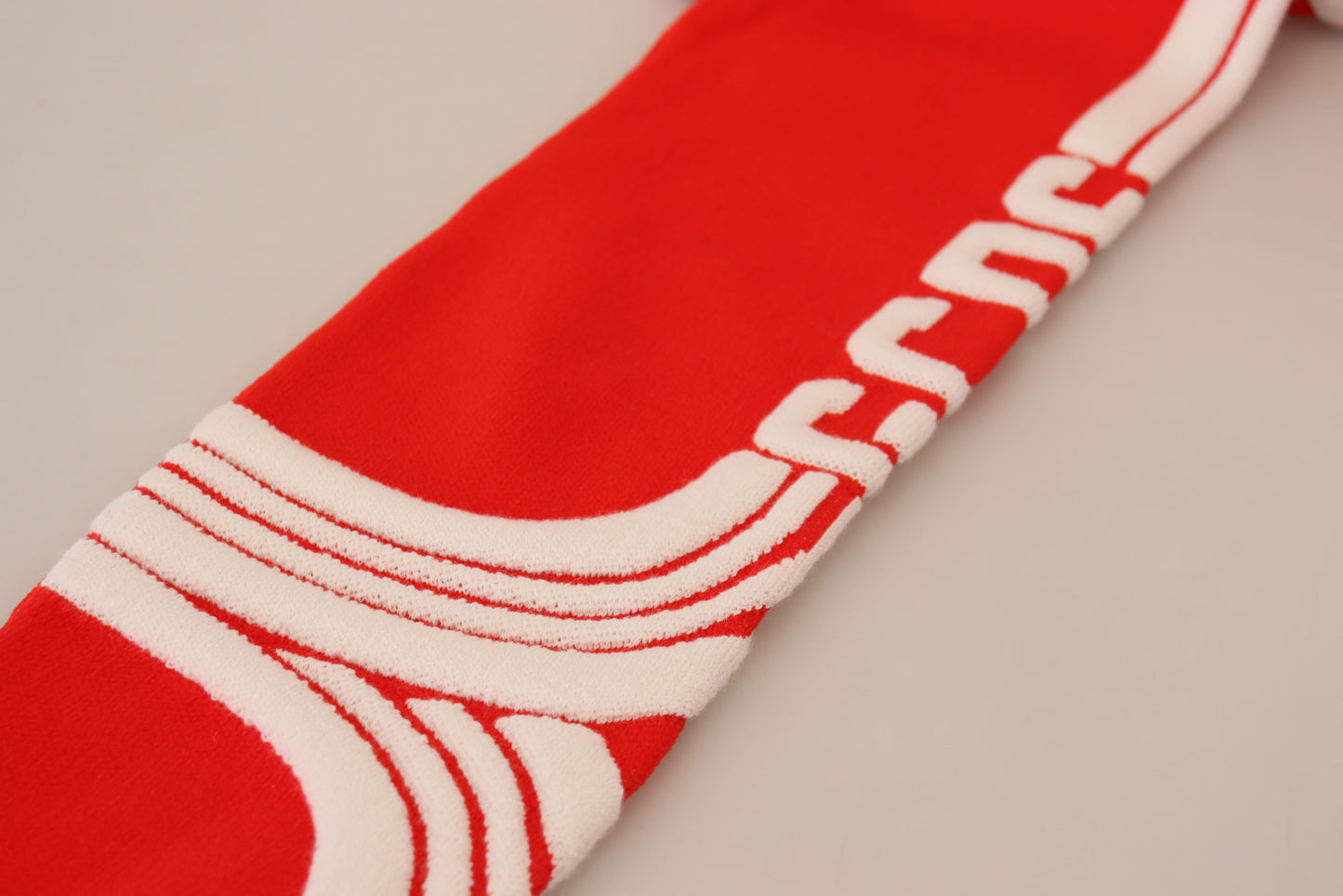 Suéter rojo elegante para hombre