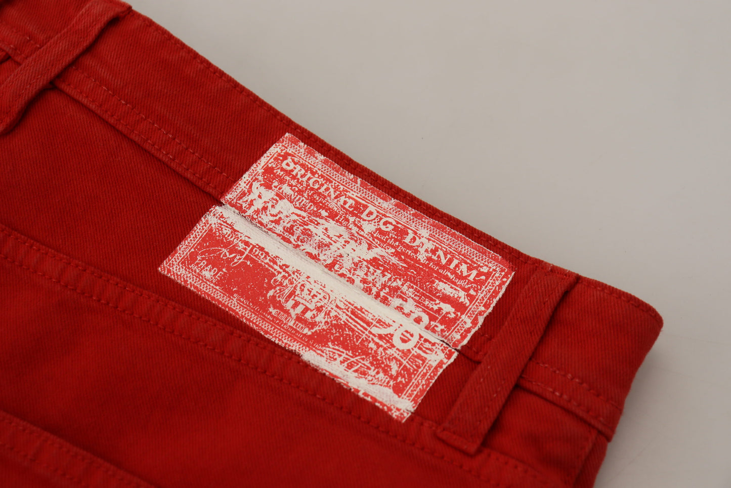 Pantalones vaqueros de algodón rojo elegantes