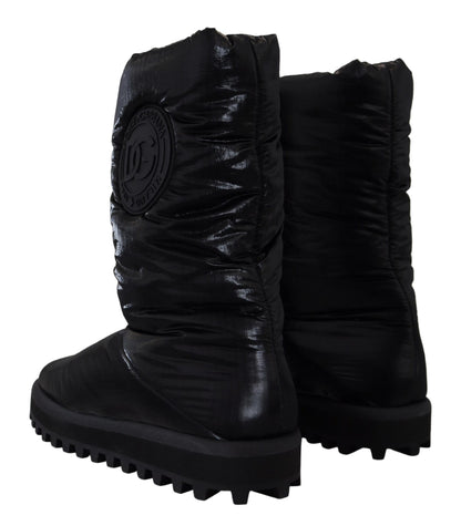 Elegantes botas de media caña en poliéster negro