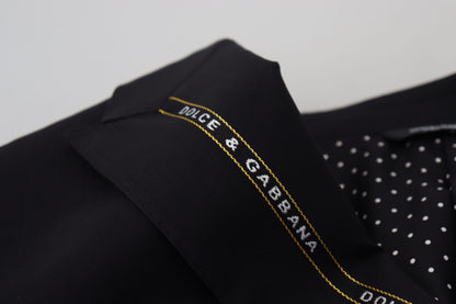 Blazer negro de botonadura sencilla estilo siciliano