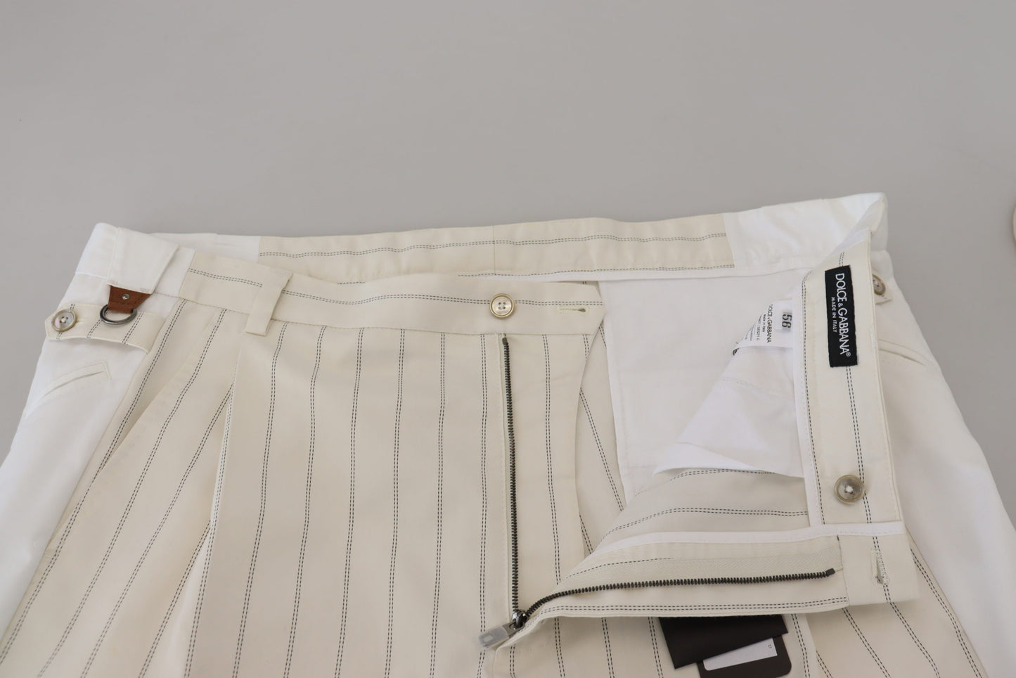 Elegantes pantalones de rayas blancas de MainLine