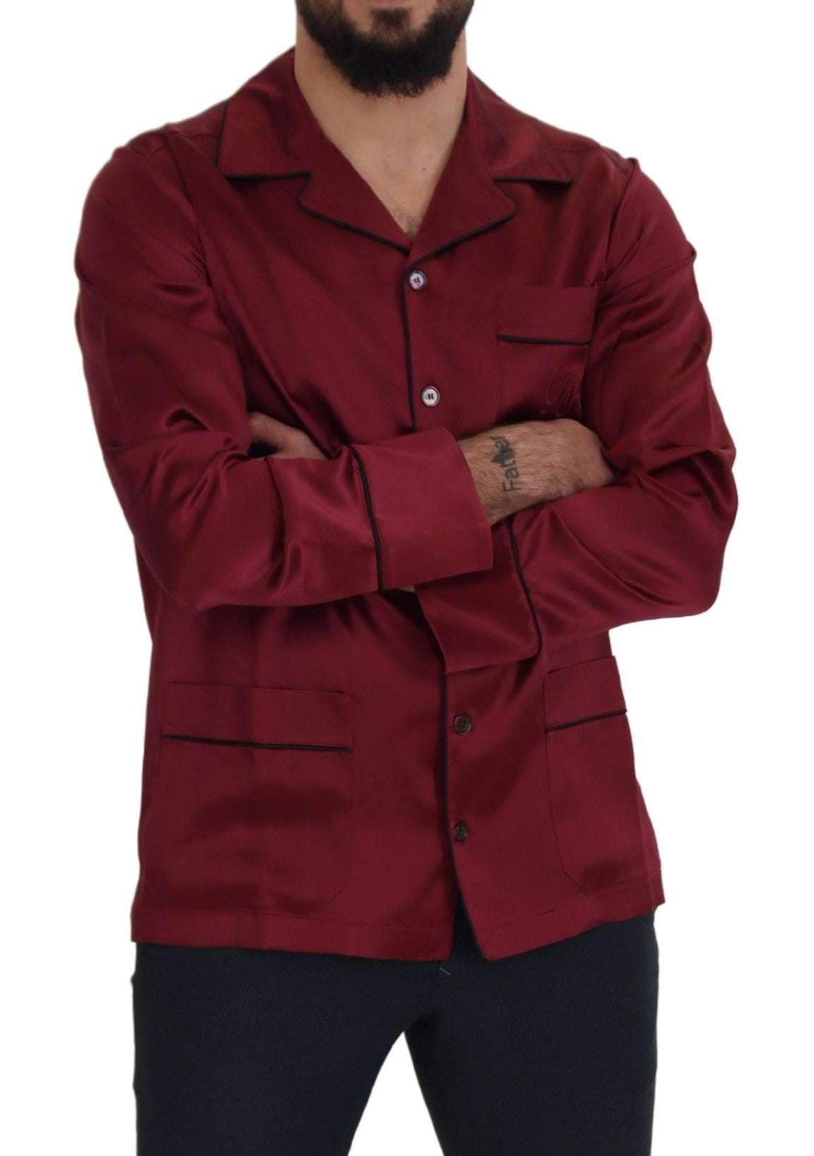 Pijama elegante de seda roja