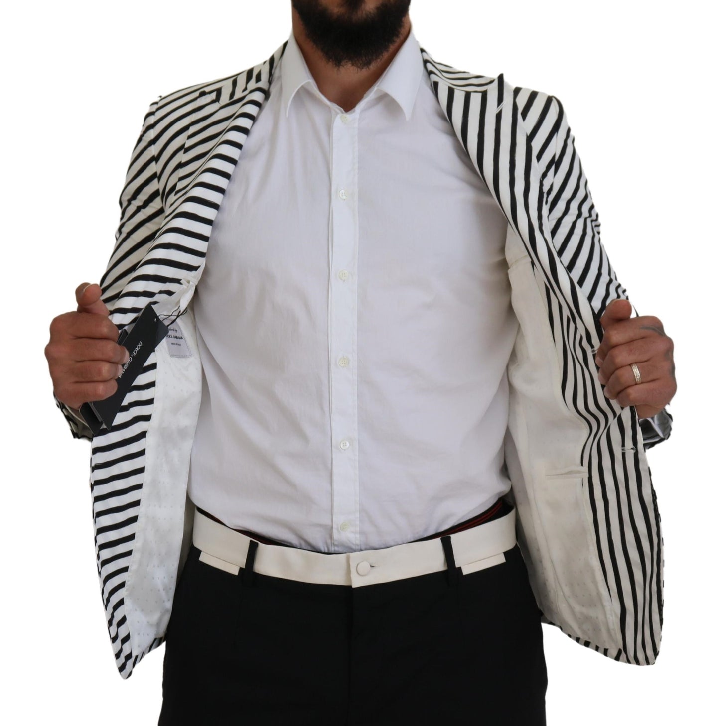 Blazer elegante de rayas blancas con botonadura sencilla