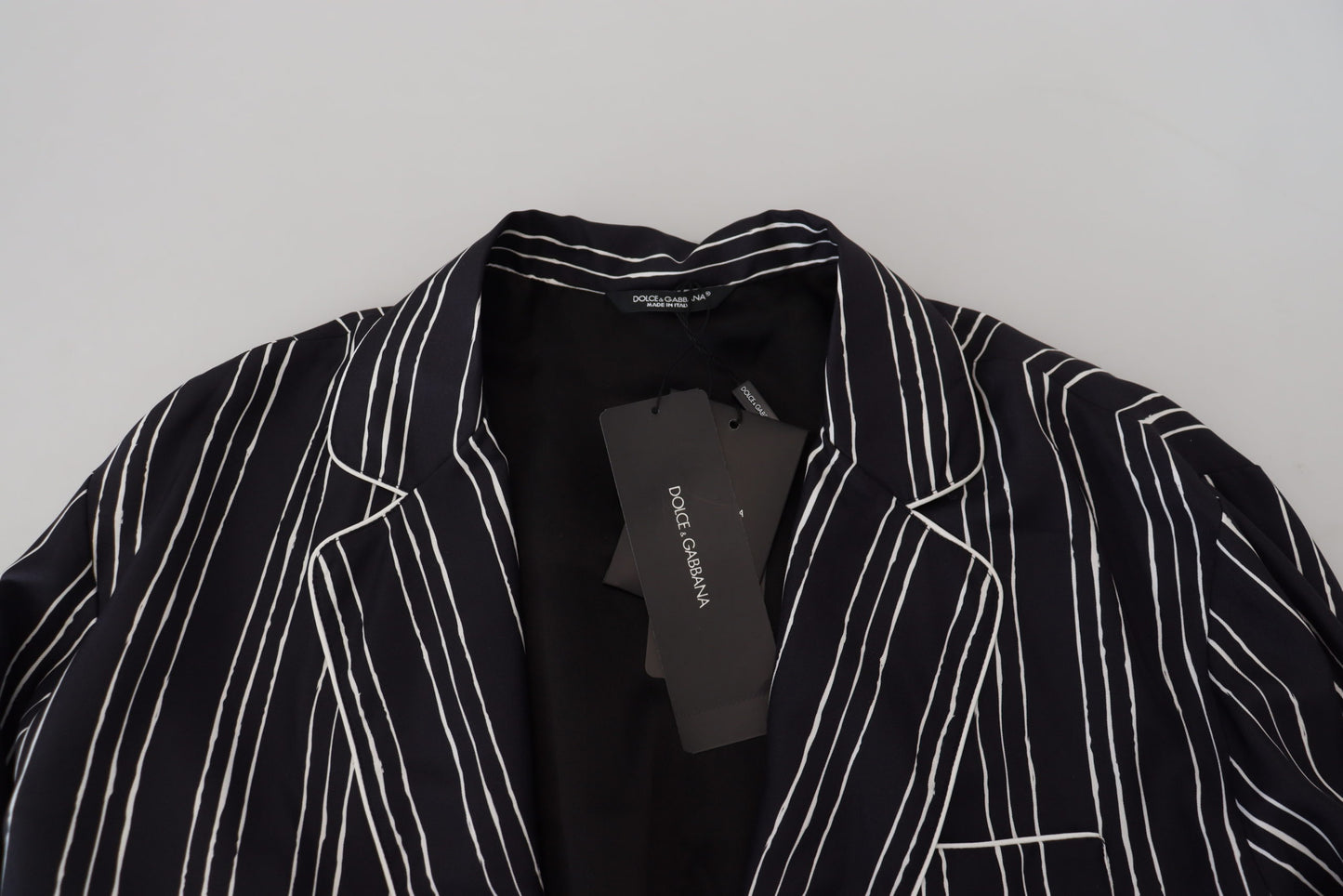 Chaqueta de pijama de seda elegante para estar en casa