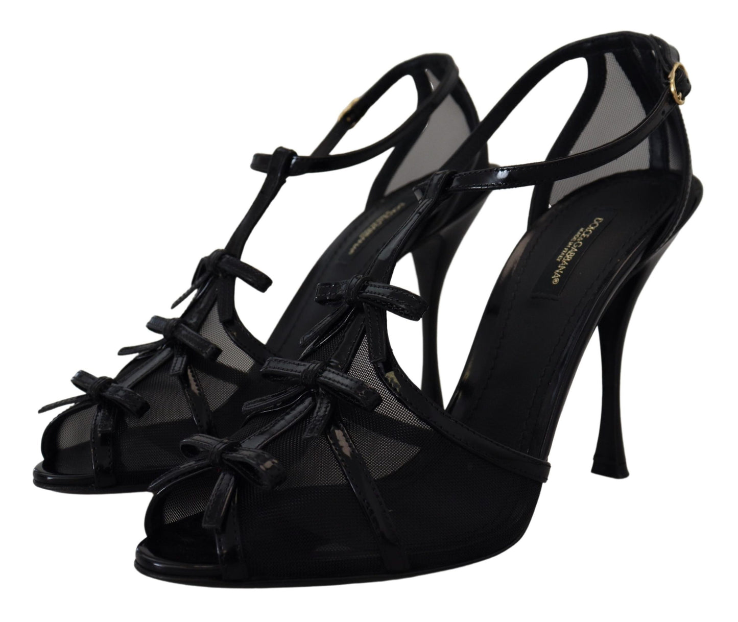 Elegantes sandalias negras de tacón de aguja
