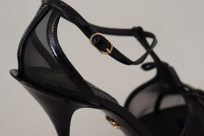 Elegantes sandalias negras de tacón de aguja