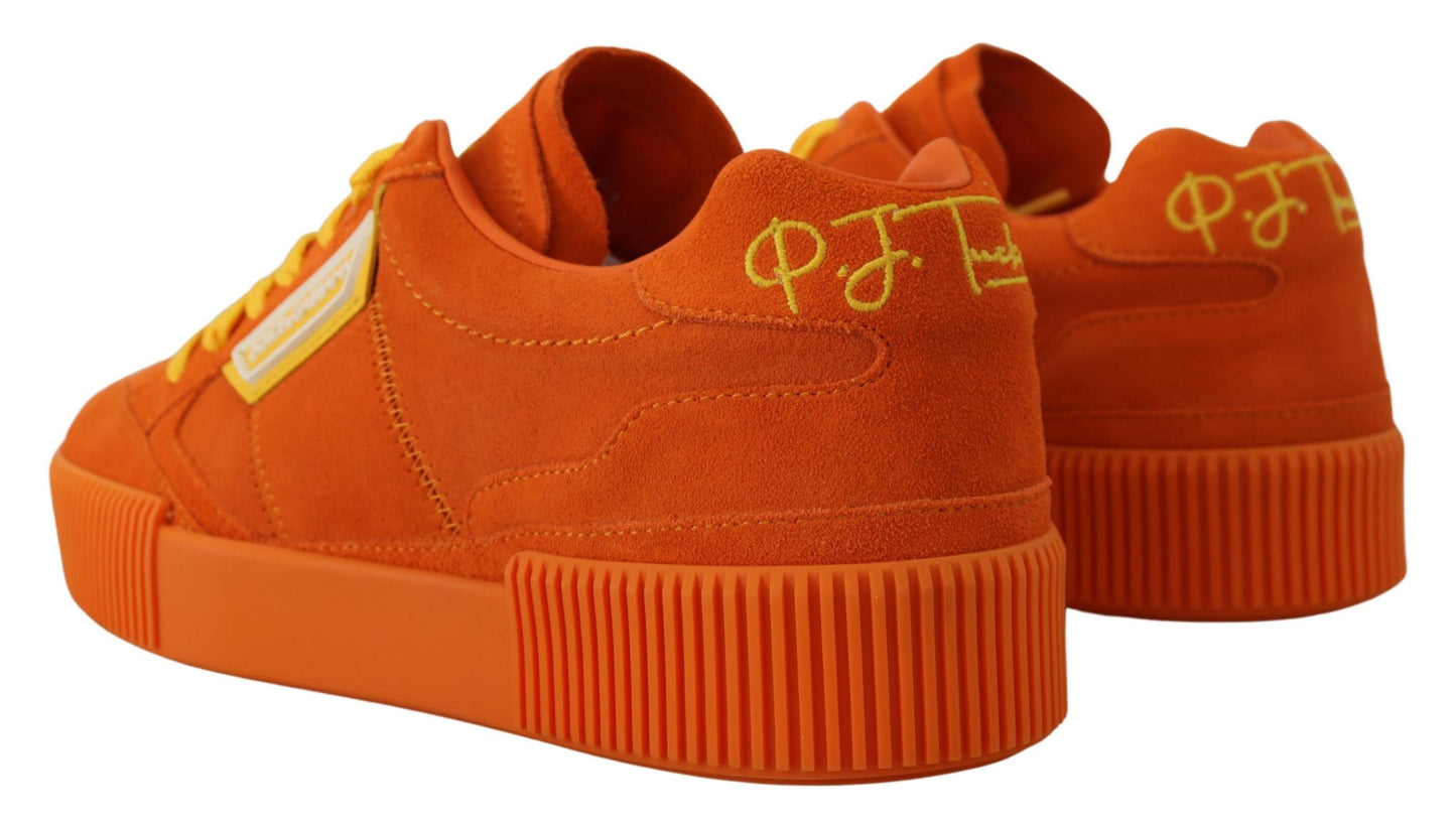Zapatillas elegantes de ante naranja con cordones