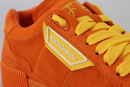 Zapatillas elegantes de ante naranja con cordones